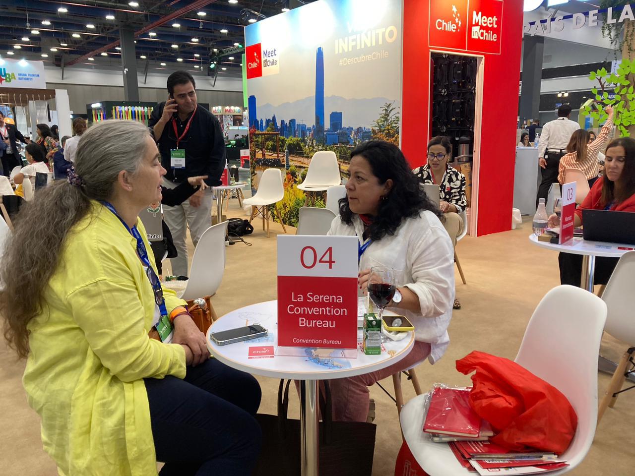 La Serena despierta gran interés para turismo de convenciones en Fiexpo de Panamá